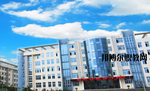 重慶墊江縣第一職業(yè)中學(xué)校怎么樣、好不好