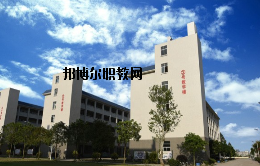 化州職業(yè)技術(shù)學(xué)校2020年報(bào)名條件、招生要求、招生對(duì)象