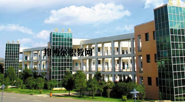 昆明機(jī)電工程學(xué)校2020年報名條件、招生要求、招生對象