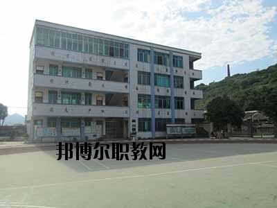 貴州羅甸中等職業(yè)學(xué)校2020年報(bào)名條件、招生要求、招生對(duì)象