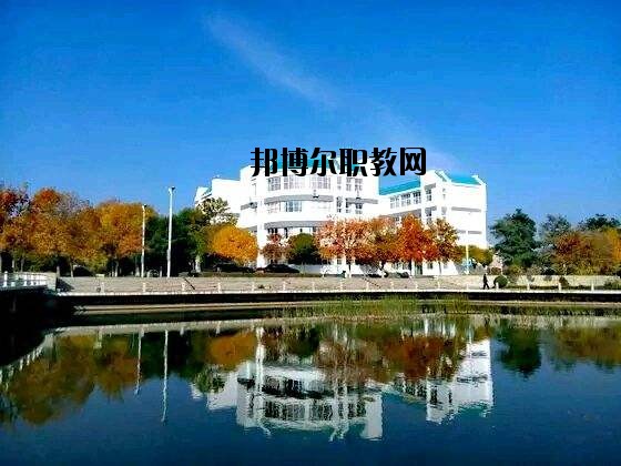 利川民族中等職業(yè)技術(shù)學(xué)校2020年報名條件、招生要求、招生對象
