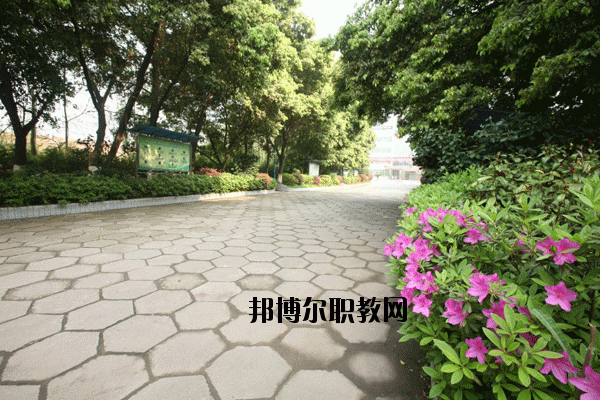 贛州農(nóng)業(yè)學(xué)校2020年報名條件、招生要求、招生對象 