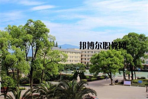 四川食品藥品學(xué)校2020年報(bào)名條件、招生要求、招生對象