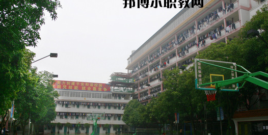 廣西商貿(mào)高級(jí)技工學(xué)校2020年報(bào)名條件、招生要求、招生對(duì)象