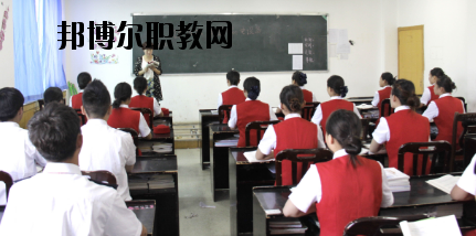 甘肅東方航空高鐵學(xué)校2020年報名條件、招生要求、招生對象