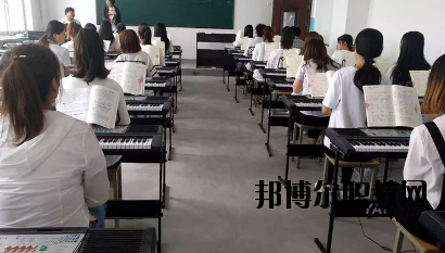 甘肅東方技工學(xué)校2020年學(xué)費、收費多少