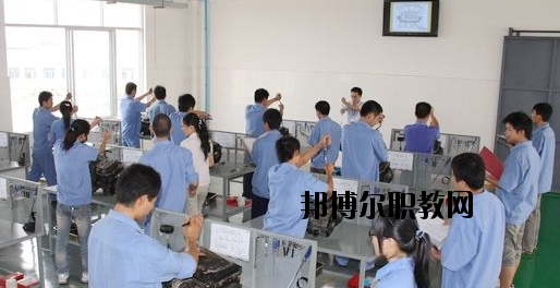 河池交通技工學校2020年報名條件、招生要求、招生對象 