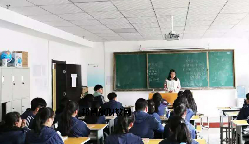 西安藝術(shù)職業(yè)高級(jí)中學(xué)2020年報(bào)名條件、招生要求、招生對(duì)象 