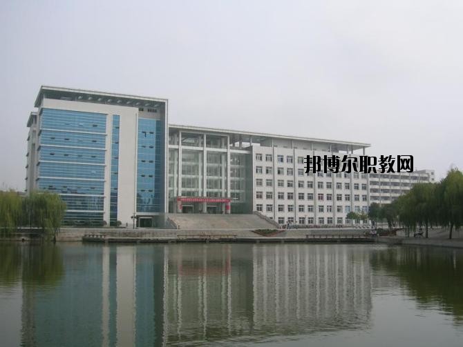 元謀縣職業(yè)高級(jí)中學(xué)2020年學(xué)費(fèi)、收費(fèi)多少