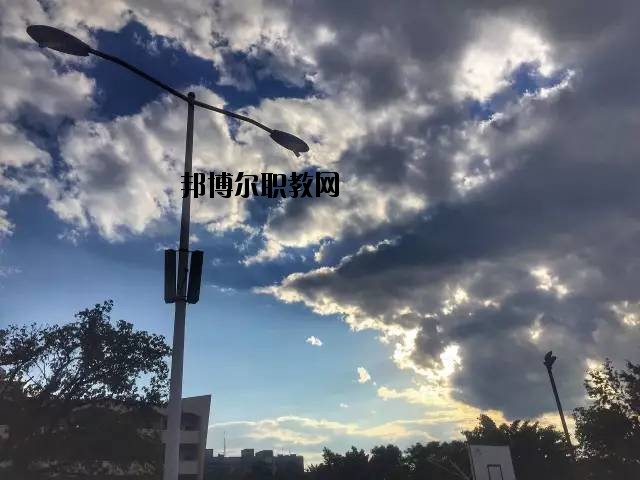 元謀縣職業(yè)高級(jí)中學(xué)怎么樣、好不好