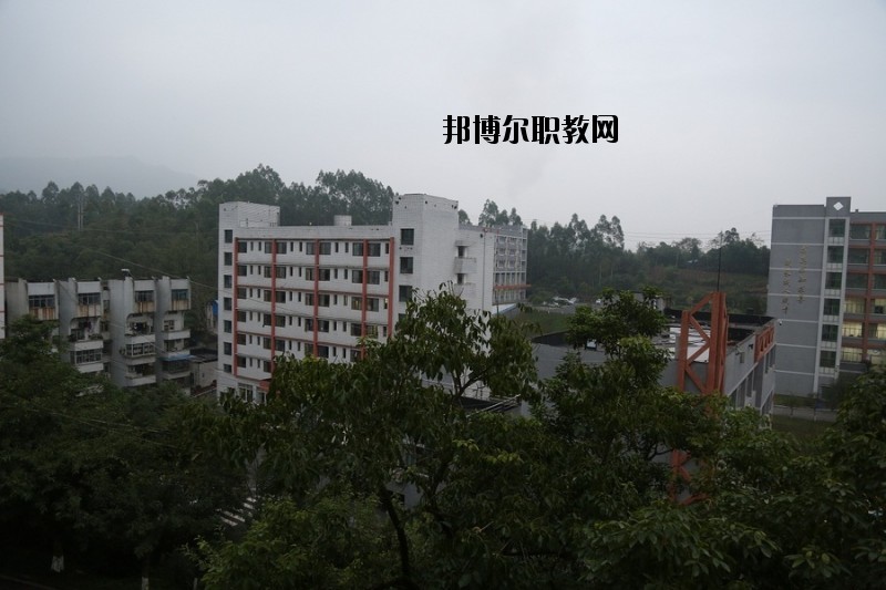 四川省華鎣職業(yè)技術(shù)學(xué)校2020年招生辦聯(lián)系電話(huà)