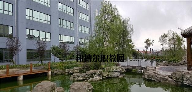息烽縣職業(yè)技術(shù)學校2020年報名條件、招生要求