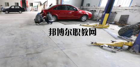 武威勞動服務(wù)技工學校2020年招生辦聯(lián)系電話