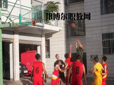 新平縣職業(yè)高級中學怎么樣、好不好