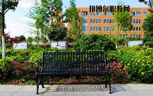 渭南興華職業(yè)學(xué)校2020年報(bào)名條件、招生要求、招生對(duì)象 