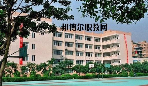 瀘州電子機械學(xué)校2020年報名條件、招生要求、招生對象