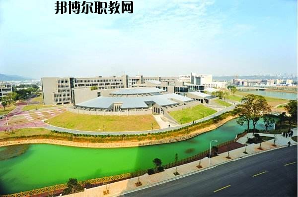 武穴財貿(mào)中等專業(yè)學(xué)校2020年報名條件、招生要求、招生對象