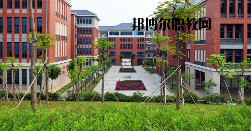 東莞輕工業(yè)學(xué)校2020年報(bào)名條件、招生要求、招生對(duì)象