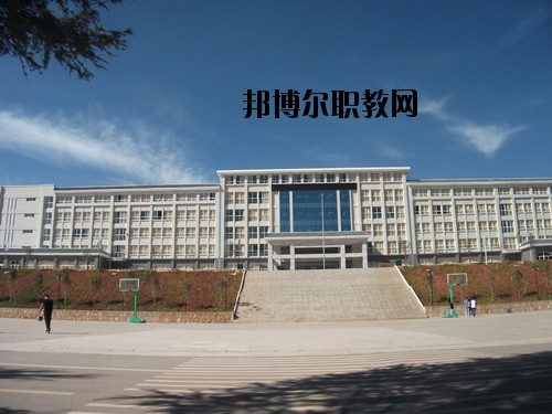 文山職業(yè)高級中學(xué)2020年報名條件、招生要求、招生對象