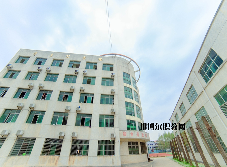 黃岡技師學(xué)院2020年報(bào)名條件、招生要求、招生對(duì)象