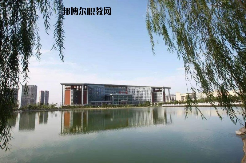 麻城順河高級(jí)職業(yè)中學(xué)怎么樣、好不好