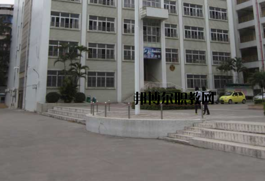 汕頭林百欣科技中專學(xué)校2020年報名條件、招生要求、招生對象