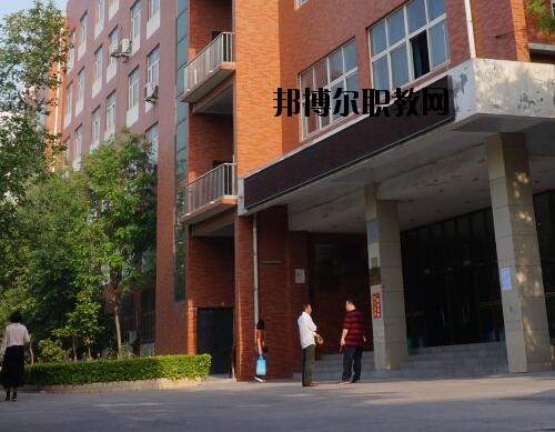 河南理工中等專業(yè)學(xué)校2021年報名條件、招生對象
