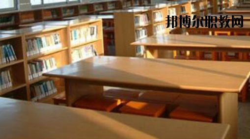 柳州工業(yè)職業(yè)技術(shù)學(xué)校2020年報(bào)名條件、招生要求、招生對(duì)象 