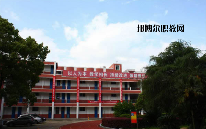 江西建筑工業(yè)學校2020年報名條件、招生要求、招生對象
