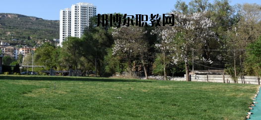 天水岷山技工學(xué)校2020年報名條件、招生要求、招生對象