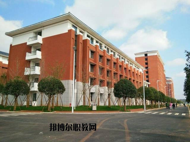 洪湖理工中等職業(yè)學(xué)校怎么樣、好不好