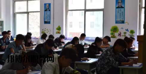 甘肅農(nóng)墾中等專業(yè)學(xué)校2020年學(xué)費(fèi)、收費(fèi)多少