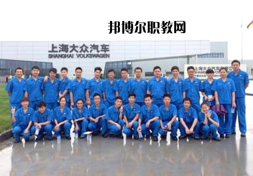萍鄉(xiāng)工業(yè)中等專業(yè)學(xué)校2020年報名條件、招生要求、招生對象