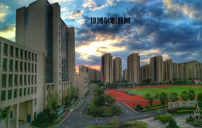 余杭區(qū)塘棲職業(yè)學校2020年報名條件、招生要求、招生對象
