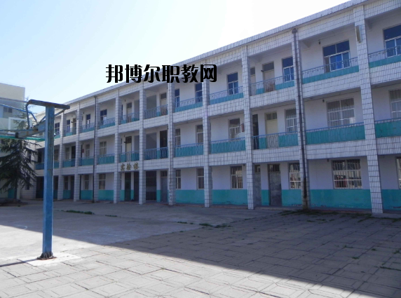 洛陽中醫(yī)藥學(xué)校2021年報(bào)名條件、招生要求、招生對(duì)象