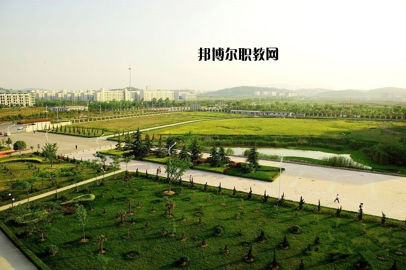 云夢中等職業(yè)技術(shù)學(xué)校2020年報名條件、招生要求、招生對象