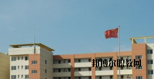 承德華中管理中專學校2020年報名條件、招生要求、招生對象 
