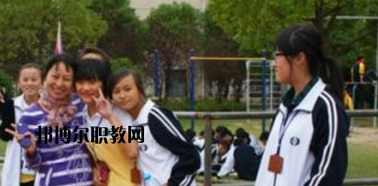 石家莊新世紀中等專業(yè)學校怎么樣、好不好