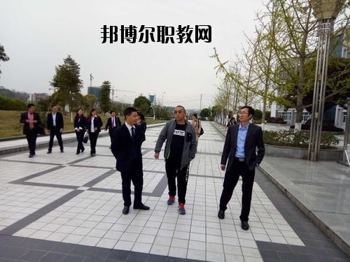 南充應用技術職業(yè)學校2020年報名條件、招生要求、招生對象