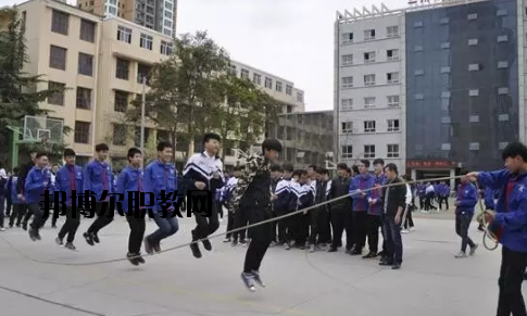 蘭州鐵路技工學(xué)校2020年學(xué)費(fèi)、收費(fèi)多少