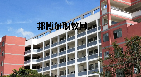 玉林華港中等職業(yè)技術(shù)學(xué)校2020年報(bào)名條件、招生要求、招生對(duì)象 