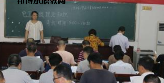 百色右江區(qū)職業(yè)技術學校2020年報名條件、招生要求、招生對象