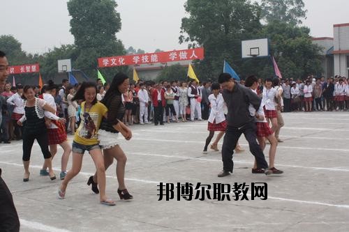 樂山欣欣藝術(shù)職業(yè)學(xué)校2020年報(bào)名條件、招生要求、招生對(duì)象