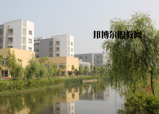 蕪湖師范學(xué)校2020年報(bào)名條件、招生要求、招生對(duì)象