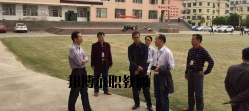 富川職業(yè)技術(shù)學(xué)校2020年報(bào)名條件、招生要求、招生對(duì)象 