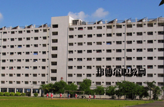廣東輕工業(yè)技師學院2020年報名條件、招生要求、招生對象