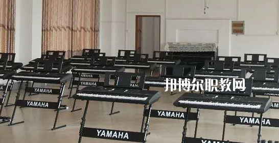 忻城職業(yè)技術學校2020年報名條件、招生要求、招生對象