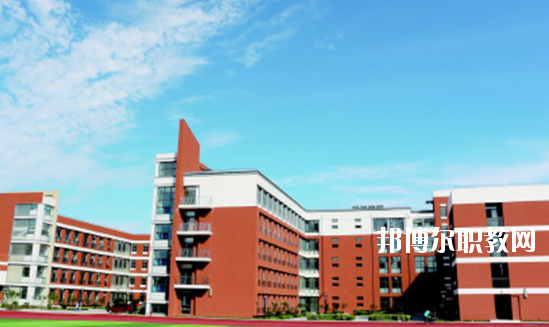 湛江湛港職業(yè)技術學校怎么樣、好不好