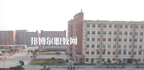 南寧九三中等職業(yè)學校2020年報名條件、招生要求、招生對象