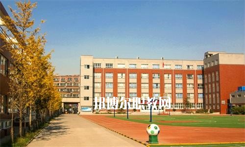 延津無(wú)線電技術(shù)學(xué)校2021年學(xué)費(fèi)、收費(fèi)多少